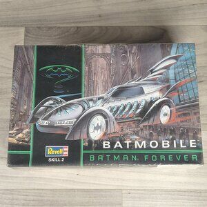 Revell Batmobile Batman Forever 1:25 Model Kit ~ 6270 ~ Vintage 1995 NEW